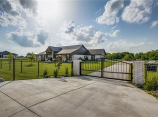 9005 County Road 105, Grandview, TX 76050
