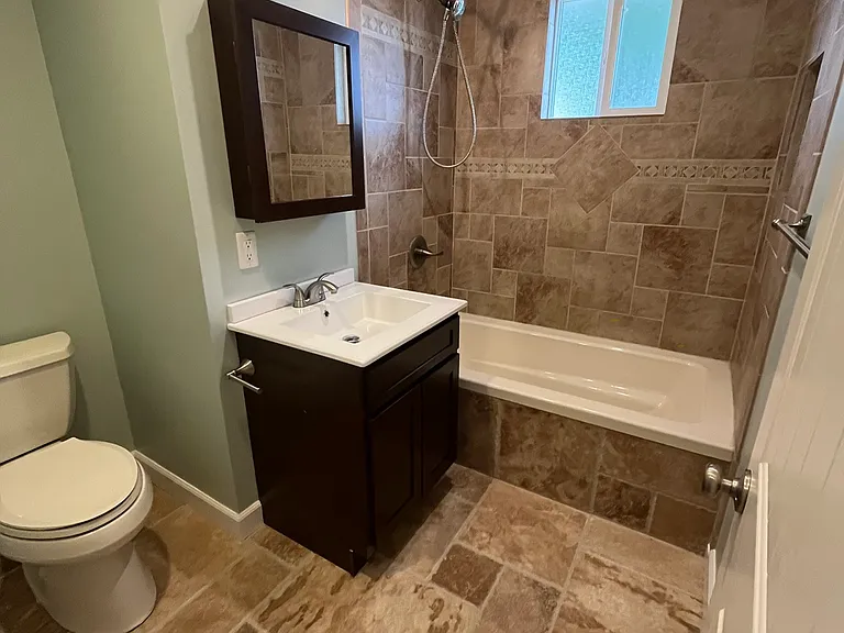 535 W Fig St — Photo 15