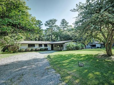 1686 Winchester St, Jackson, MS, 39211