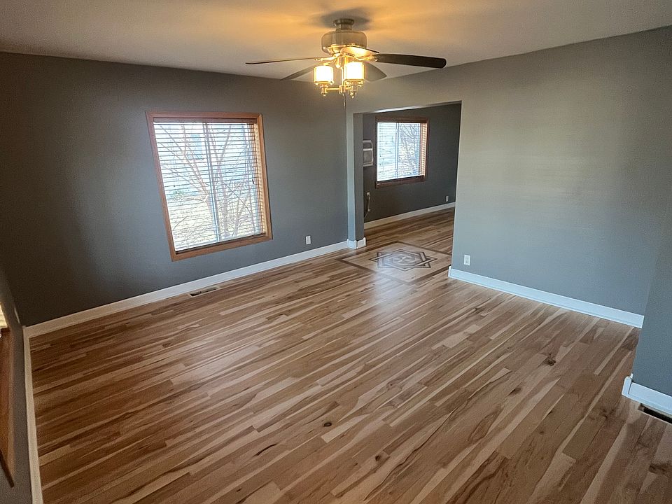 1st image of 559 Smith Ave S #1