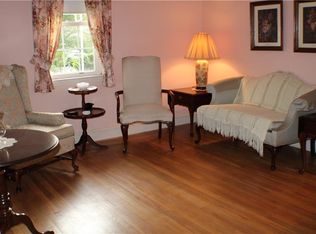 27 Farragut St, Cranston, RI 02910