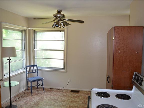 4th image of 1211 Norton Ave
