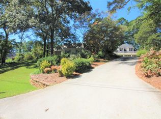 5 Lakeview Dr, Newnan, GA 30263
