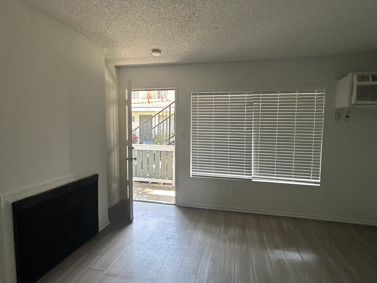 Paradise Garden Apartments — Photo 2