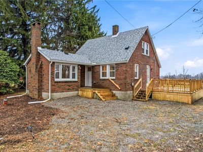 839 E Main Street Ext, Grove City, PA, 16127