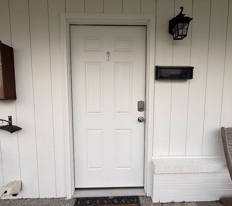 1st image of 507 16th Ave W APT 8