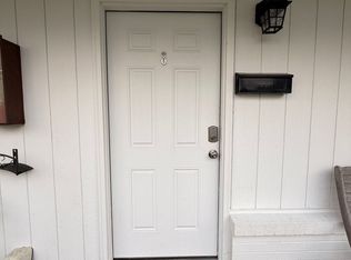 507 16th Ave W APT 8, Kirkland, WA 98033