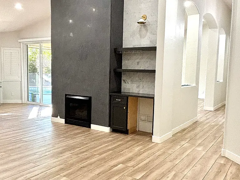 5311 E Danbury Rd — Photo 11