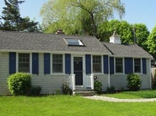 933 Main St, Osterville, MA 02655