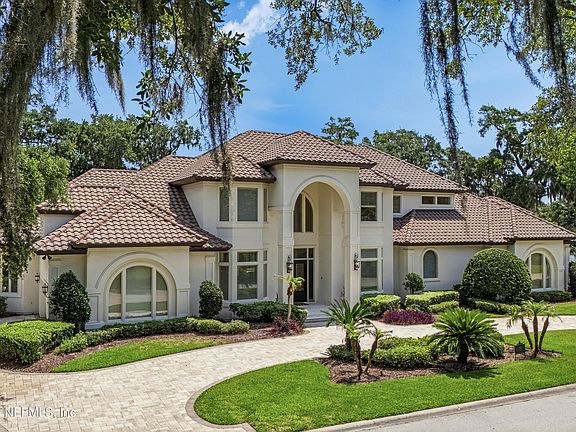 2nd image of 144 PLANTATION Circle S