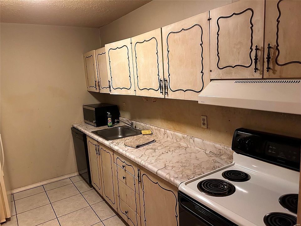 2nd image of 1251 Guelbreth Ln APT 208