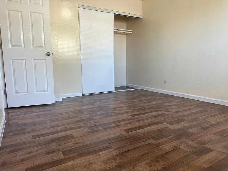 26485 Gading Rd #3 — Photo 16