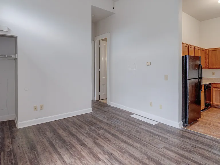922 S 6th St #3 — Photo 8