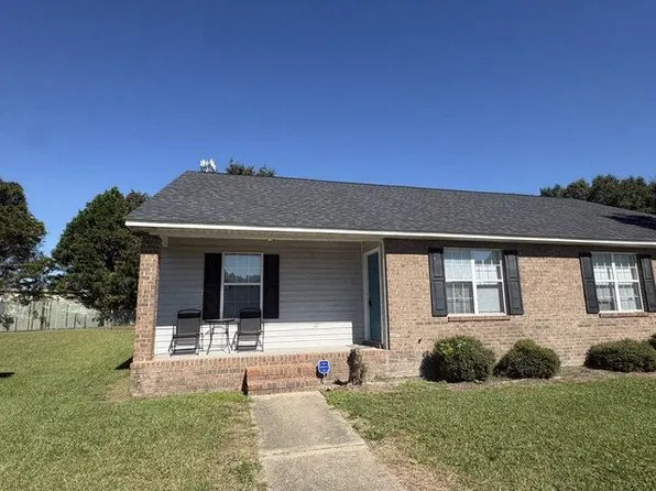 3326 Moseley Dr #A, Greenville, NC 27858