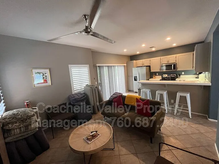 2162 Shannon Way — Photo 30