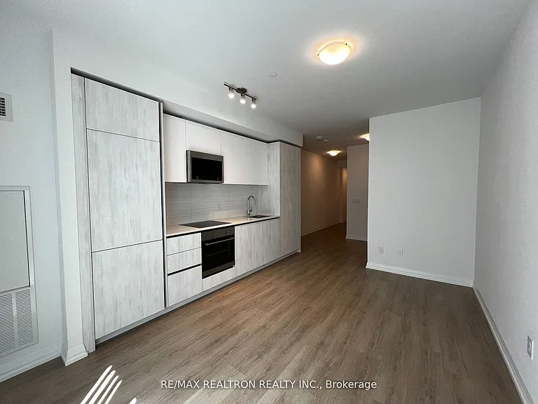 8 Widmer St #1210 — Photo 8