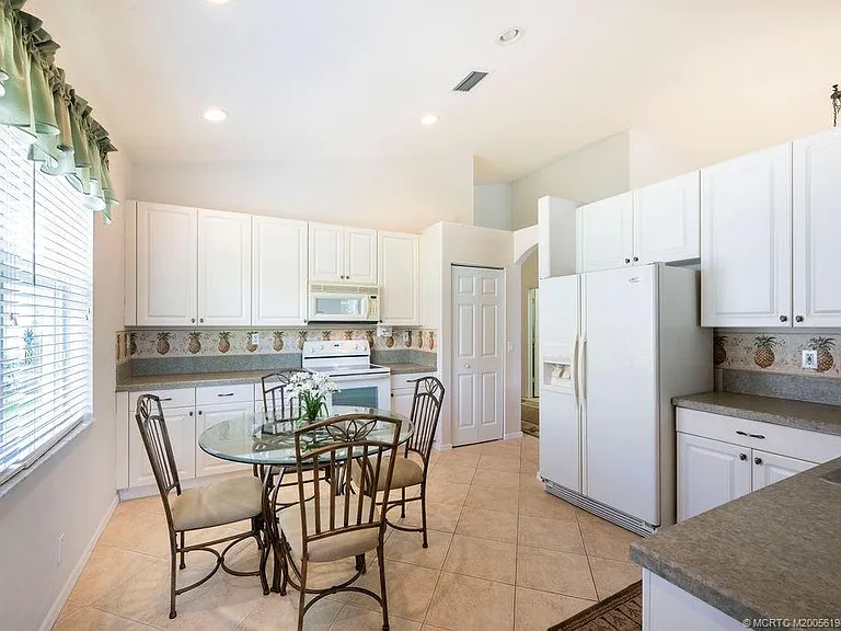 2096 NW Marsh Rabbit Ln — Photo 34