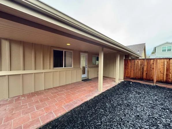 310 Hansbery Way #A, Santa Rosa, CA 95409