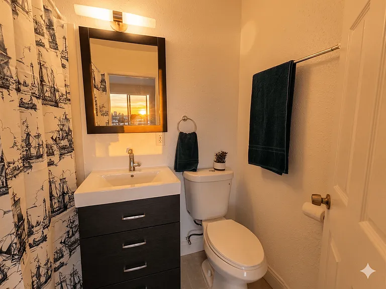 Ivy Haus — Photo 15