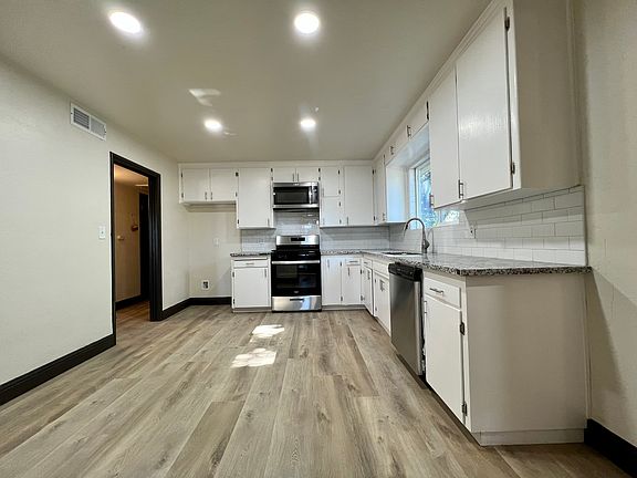 2nd image of 3122 N 10th St