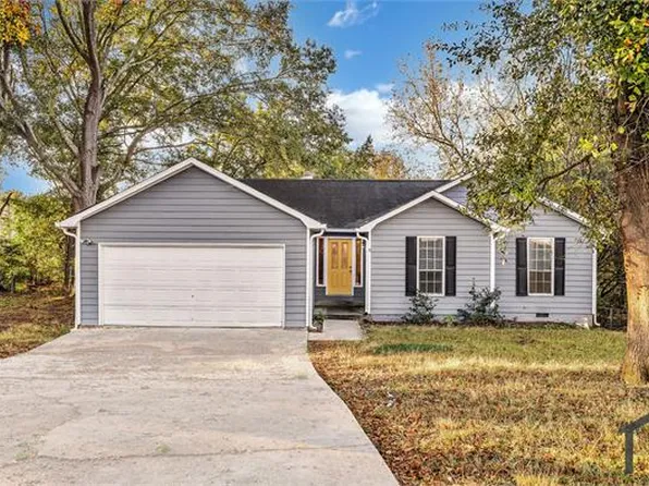 3699 Ashbill Ct, Rex, GA 30273