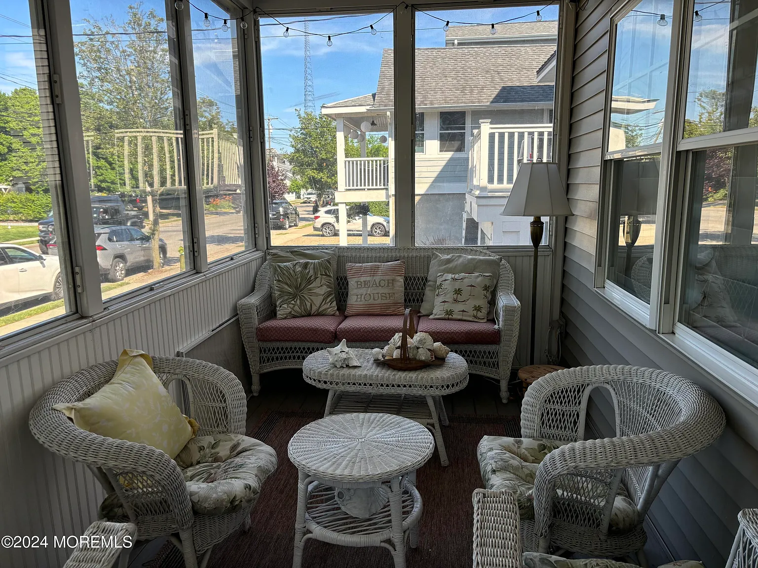4 bed, 2381 sqft, $3,000 — Photo 2