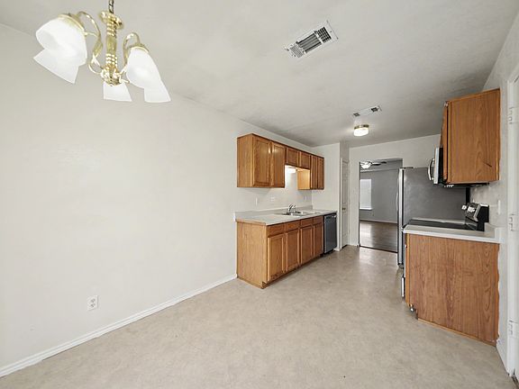 4th image of 3412 Crescent Dr