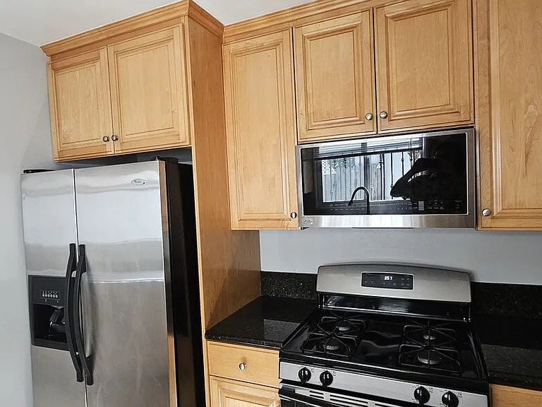 1227 S Holt Ave #3 — Photo 7