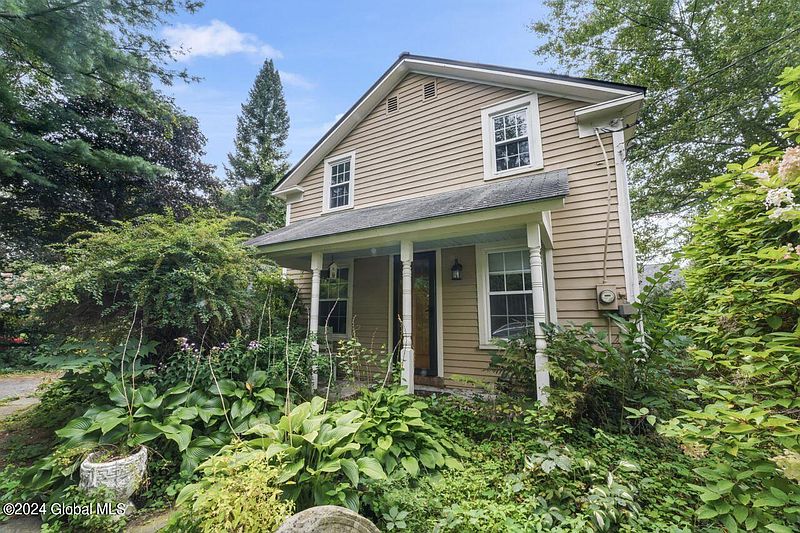 4th image of 56 Spring Street