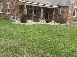 2131 Caldwell Pl, Columbus, IN 47201