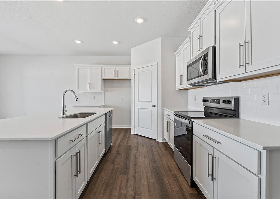 2nd image of 10282 Sorano Dr