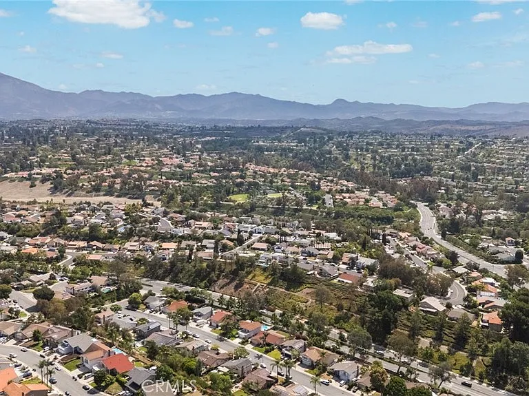 24382 Macedo Dr — Photo 2
