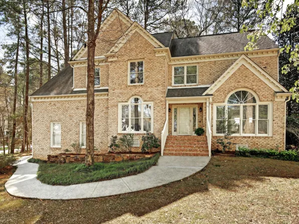 100 Juniper Ct, Carrboro, NC 27510