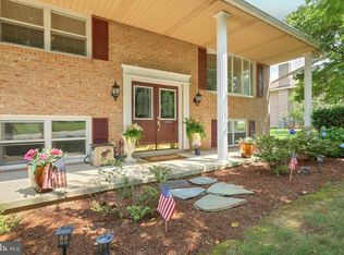 9 Friar Rd, York, PA 17408