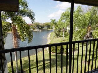 5327 Treetops Dr #T-205, Naples, FL 34113