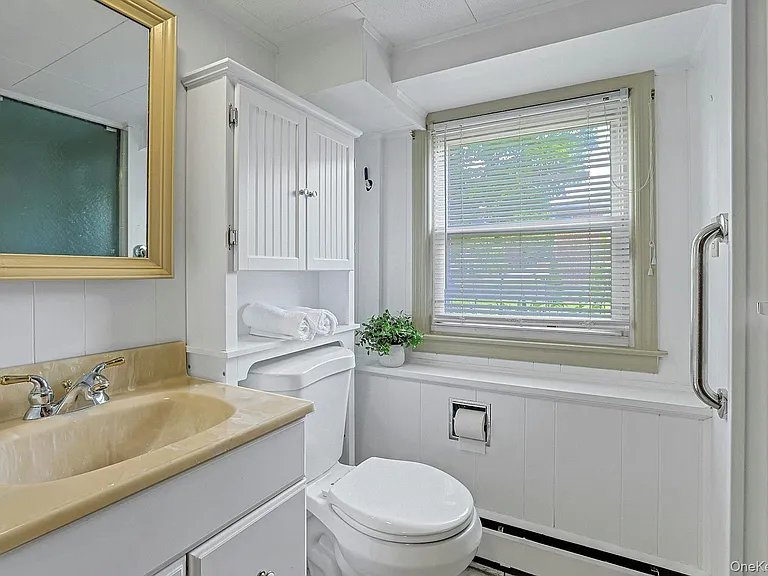 24 Grover Ave — Photo 23