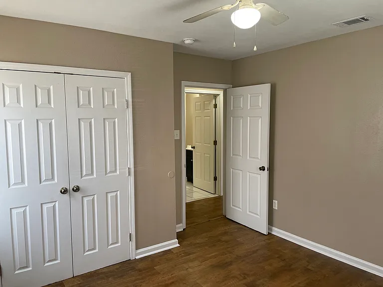 2226 Stafford St — Photo 6