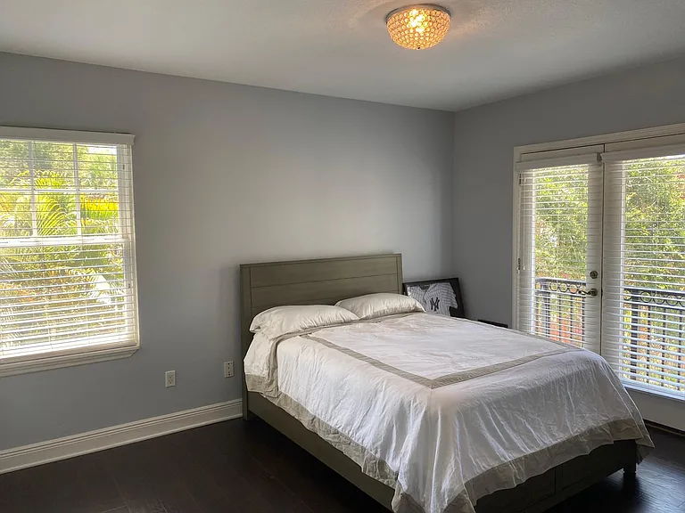 1715 W Watrous Ave — Photo 18