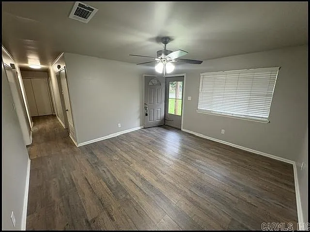 31 Crain Dr — Photo 3