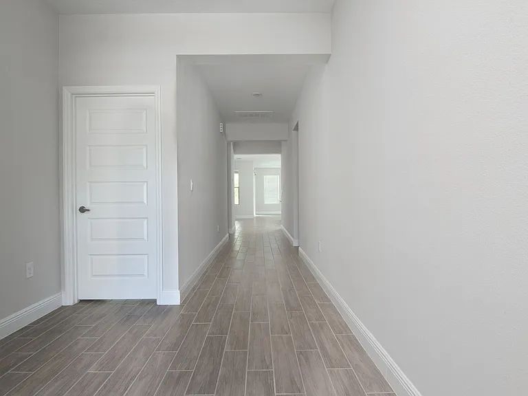 11045 E Bay St — Photo 9
