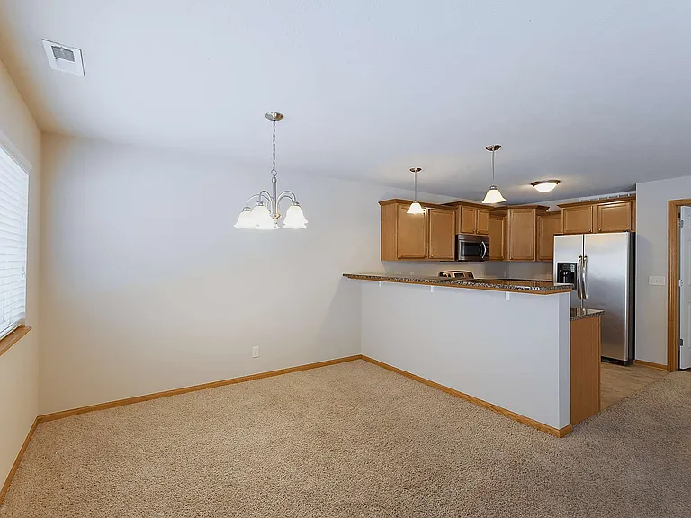 8815 Venice Ln — Photo 7