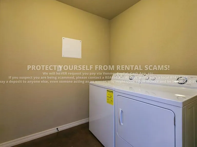 2852 W Millstone Dr — Photo 13