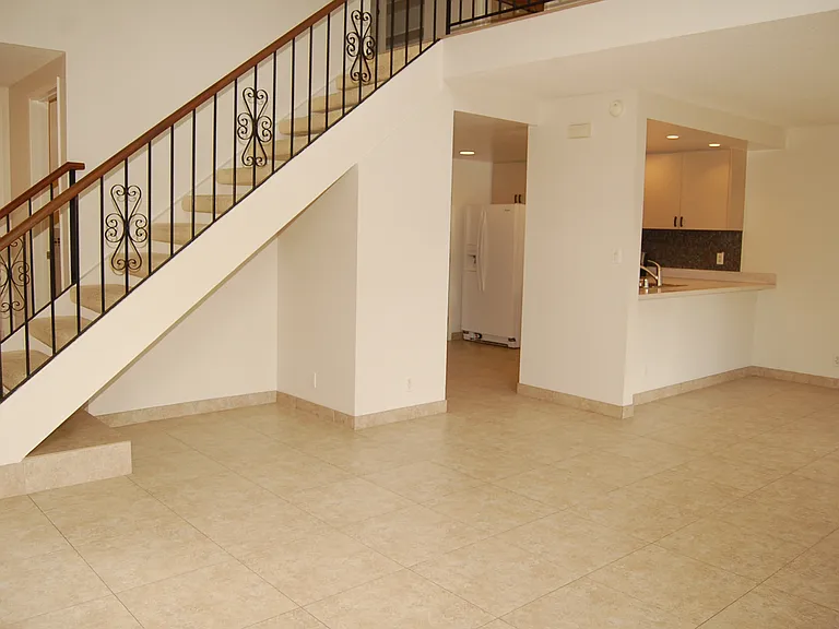 559 Keolu Dr — Photo 18