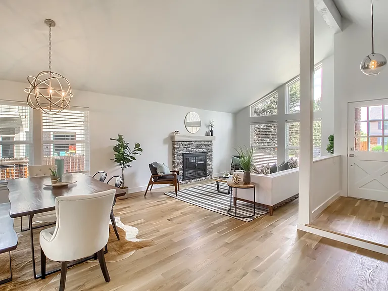 7951 S Quince Way — Photo 2