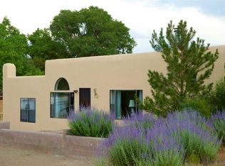 4 Pajaro Blanco Rd, Santa Fe, NM 87508