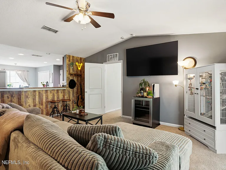 45084 Ingleham Cir — Photo 13