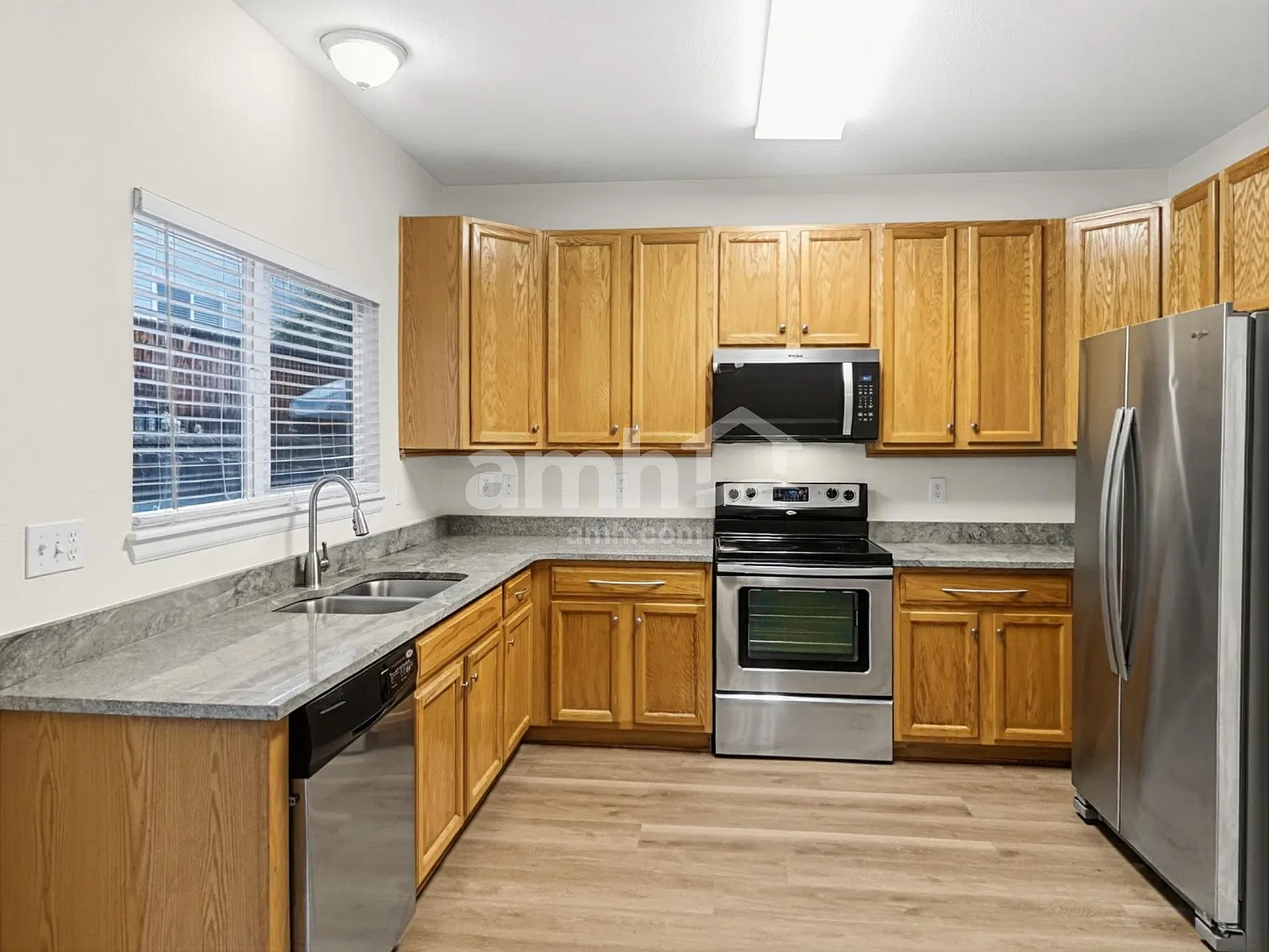 3 bed, 2.5 bath, 1495 sqft, $2,950 — Photo 3