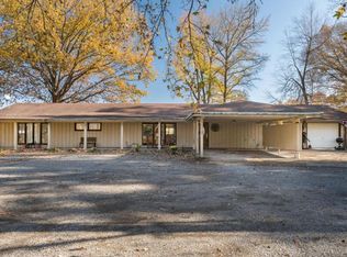 2216 Weaver Rd, Herrin, IL 62948