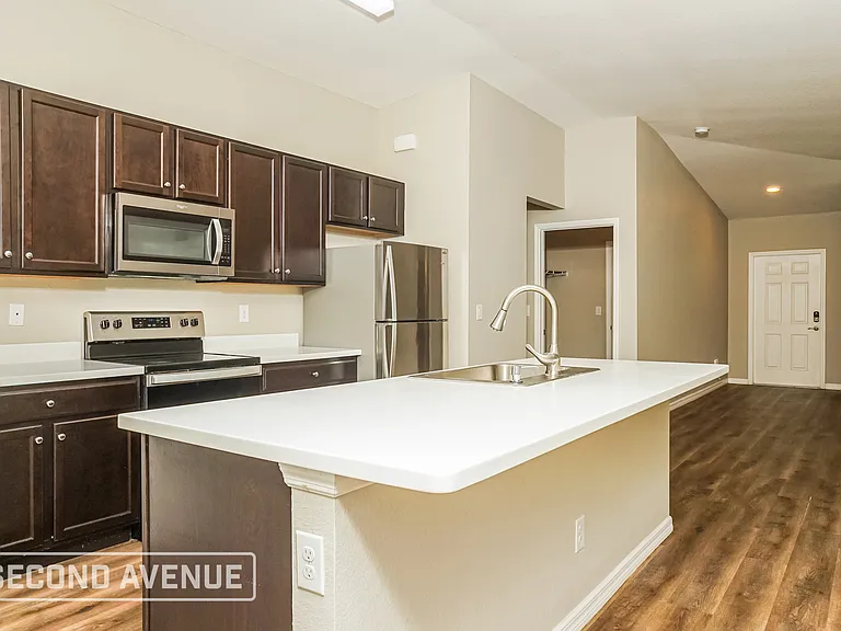14134 Packard Ave — Photo 10