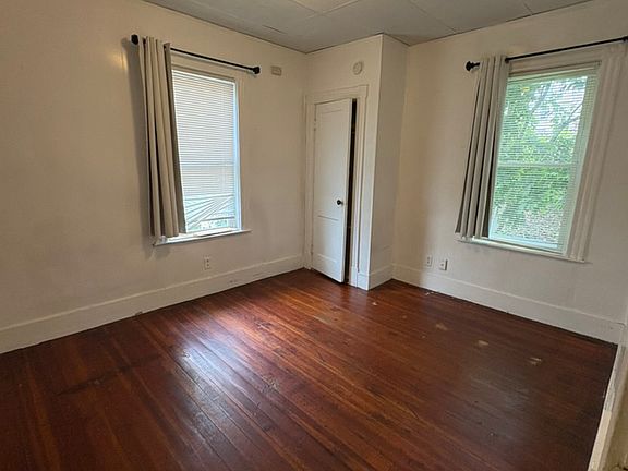 3rd image of 107 Orange St #1